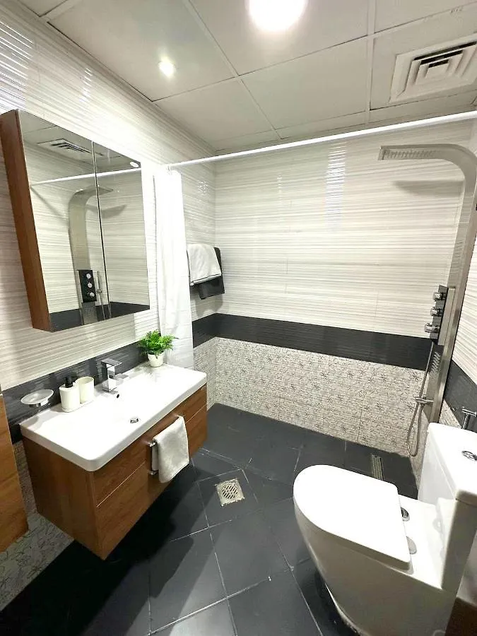 Studio In Al Furjan - Near Metro Dubai & Expo 2020 Apartment